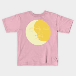 Vintage solar eclipse sun and moon faces Kids T-Shirt